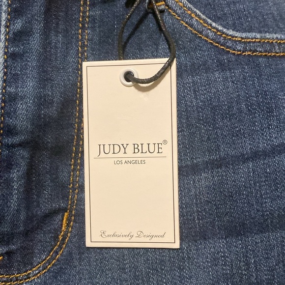 JUDY BLUE Mid Rise Plus/Reg Everyday Essential Relaxed Fit Jeans - Color DK ST - Picture 12 of 13
